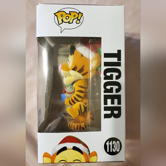 Disney Tigger Holiday Edition Funko Pop - Picture 3 of 9